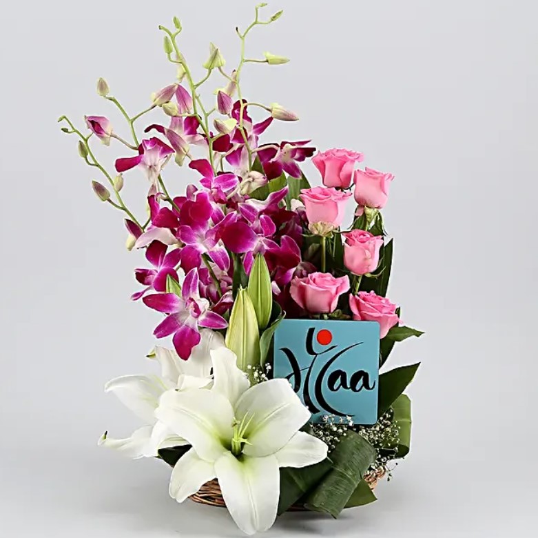 Beautiful-Mixed-Flowers-Maa-Table-Top-1.jpg