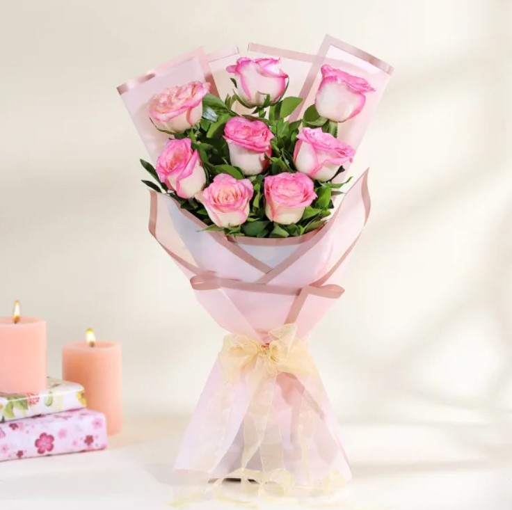 Blushing-Rose-Garden-Bouquet.jpg