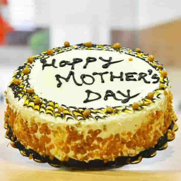 Butterscotch-Decorated-Cake-for-Mothers-Day.jpg