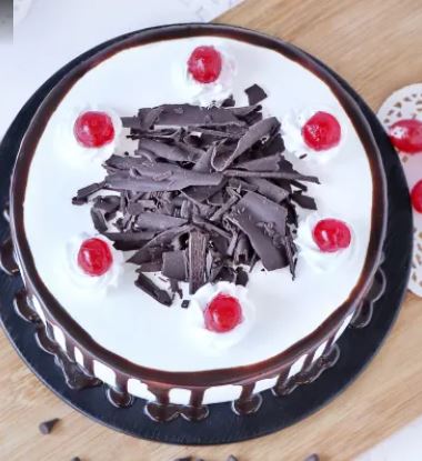Cherried-Blackforest-Cake2.jpg