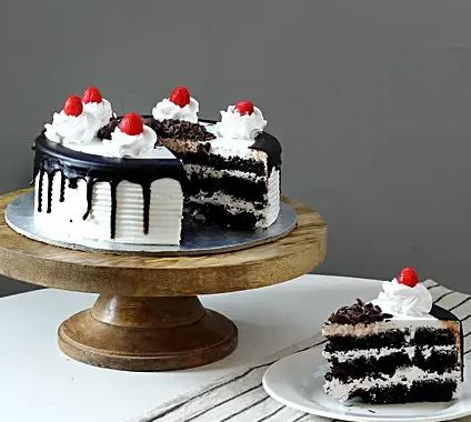 Delicious-Black-forest-Cake3.jpg
