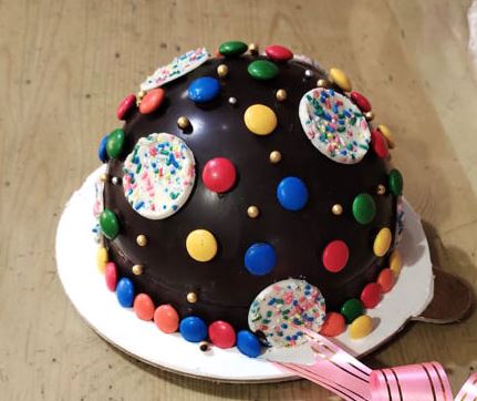 Gems-Pinata-Cake.jpg