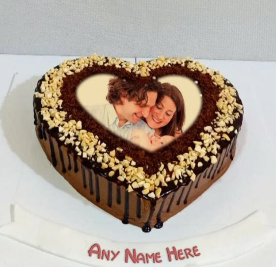 Heart-Shaped-Choco-Forest-Photo-Cake.jpg