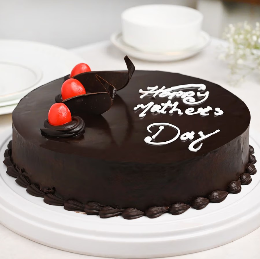 Moms-Chocolate-Heaven-Cake-3.jpg