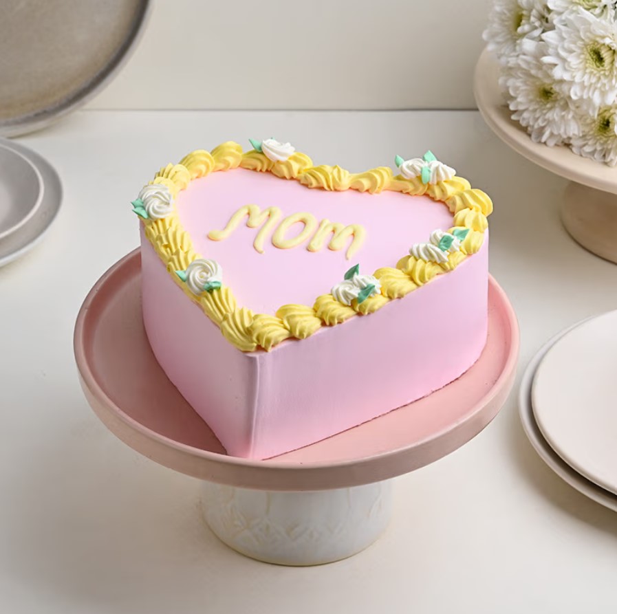 Moms-Sweet-Pink-Heart-Affection-Cake.jpg