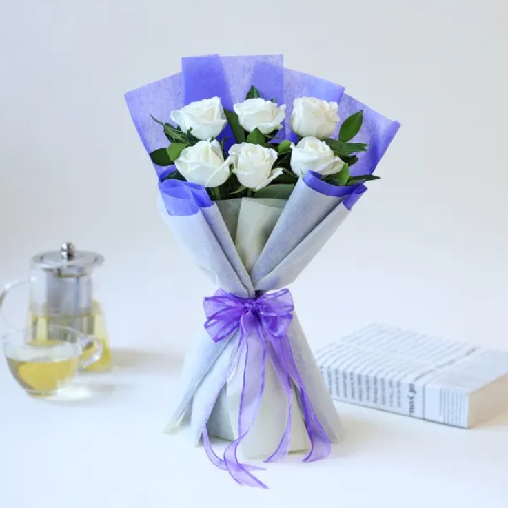 Pure-White-Serenity-Roses-Bouquet.jpg
