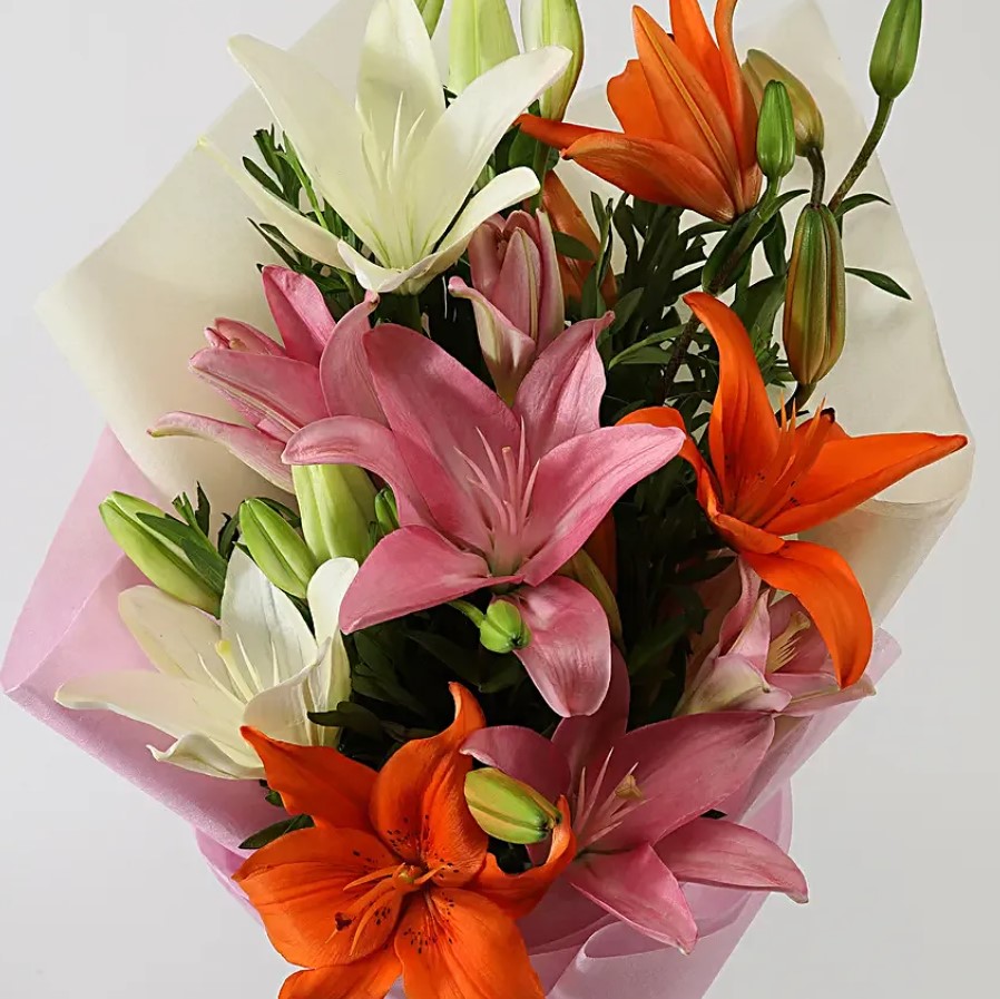 Vibrant-Asiatic-Lily-Bouquet-2.jpg