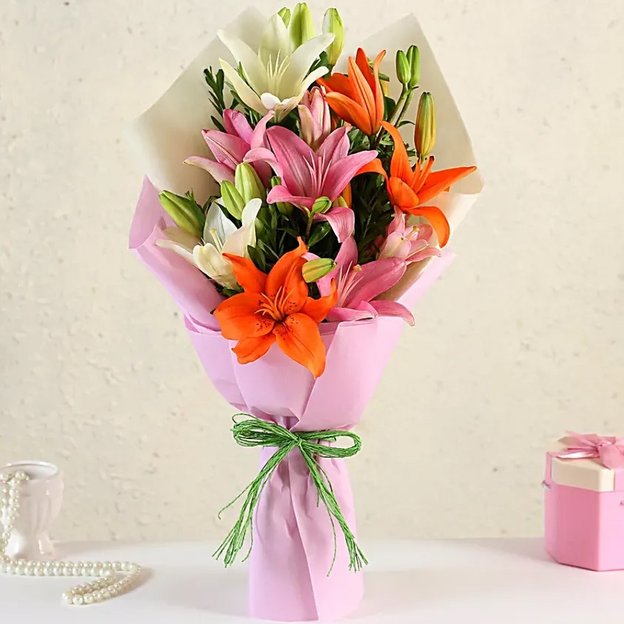Vibrant-Asiatic-Lily-Bouquet.jpg
