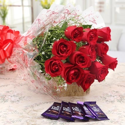 chocolate_with_red_roses_combo.jpg