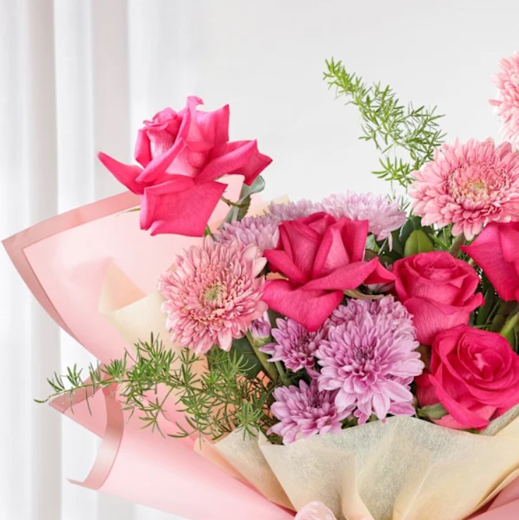 Lavish Petals And Heart Cake 2