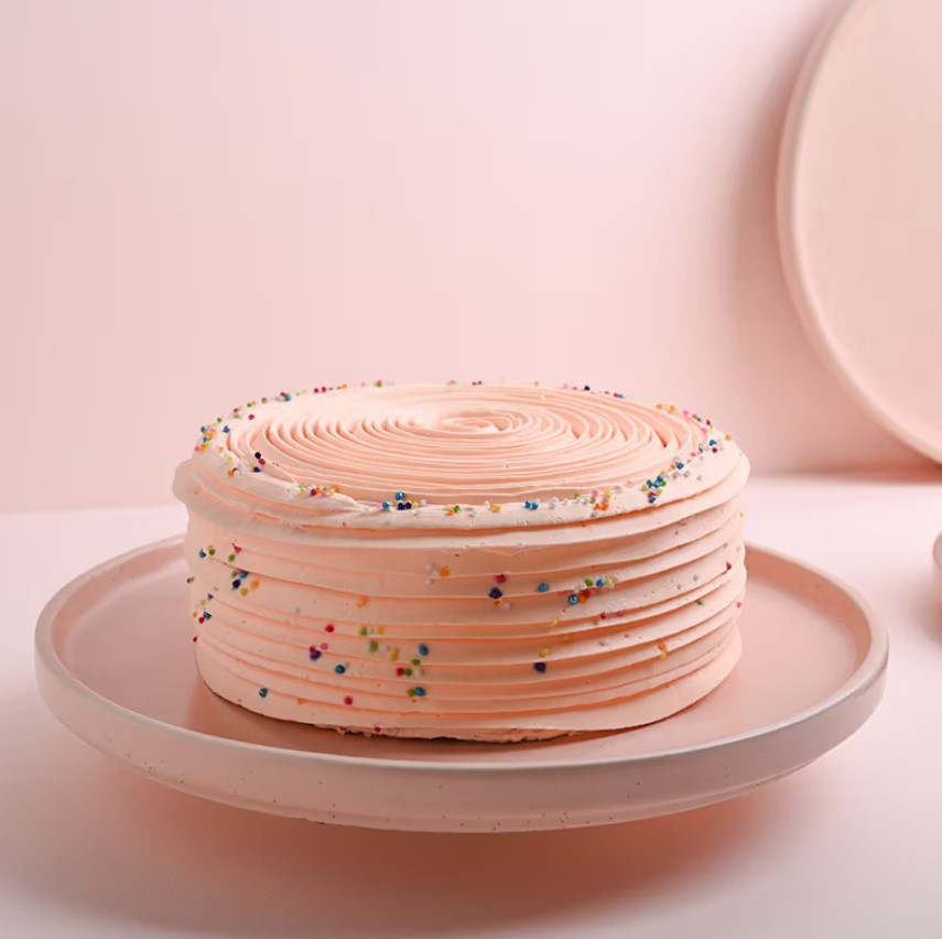 Mixed Roses And Strawberry Cake 1