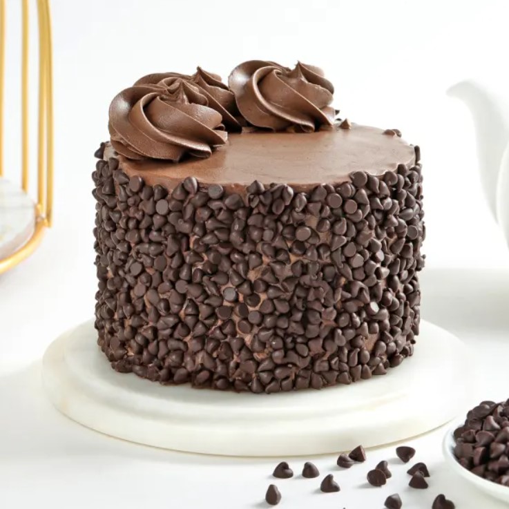 Roses Bouquet With Mini Cake 2