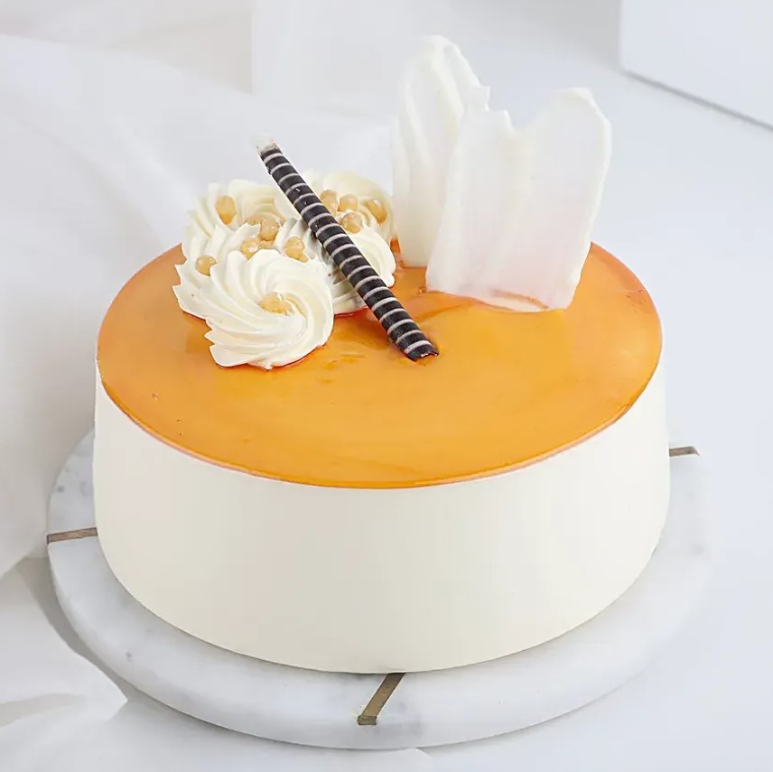 Vibrant Gerbera & Butterscotch Cake 2